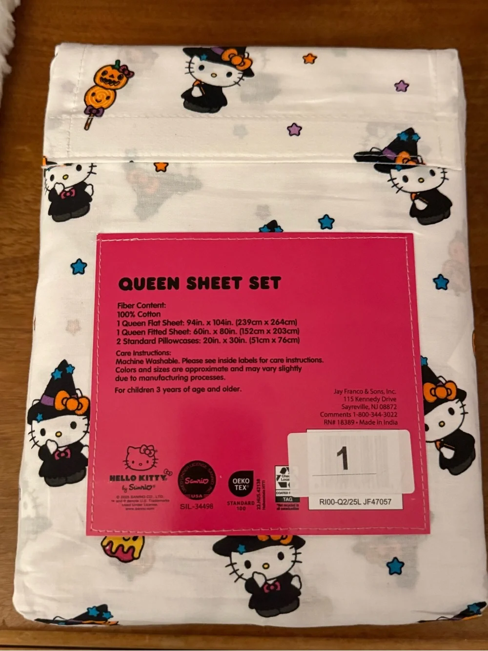Hello Kitty White Sheet Set with Black, Orange & Purple Halloween Motifs